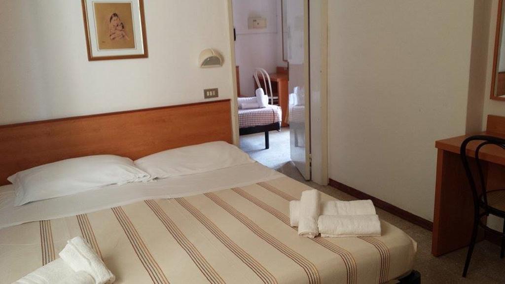 Miami Suite Hotel Bellaria-Igea Marina Exteriör bild