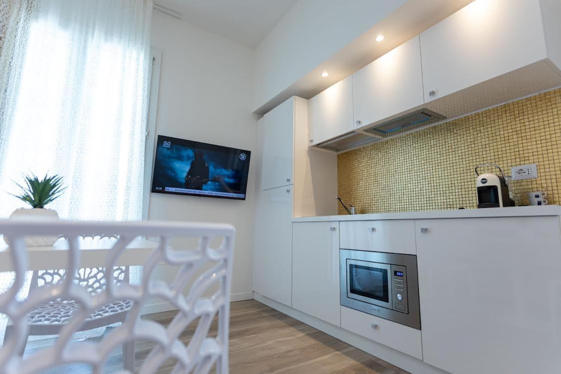 Miami Suite Hotel Bellaria-Igea Marina Exteriör bild