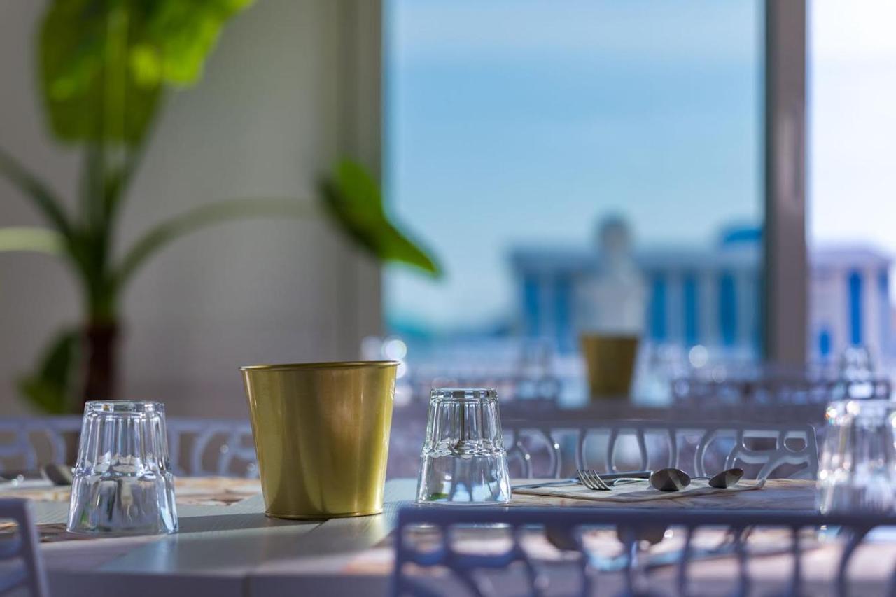 Miami Suite Hotel Bellaria-Igea Marina Exteriör bild