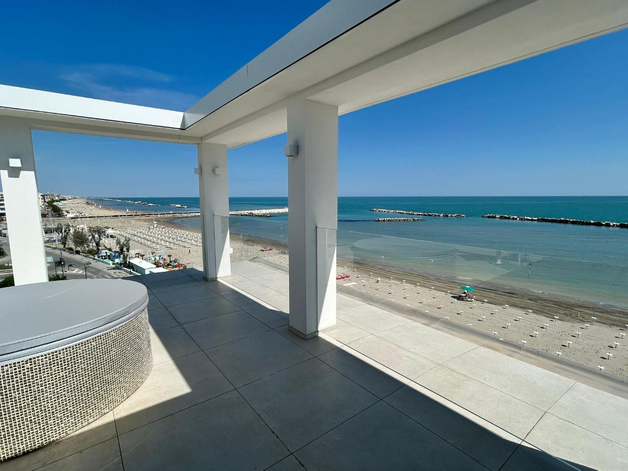 Miami Suite Hotel Bellaria-Igea Marina Exteriör bild