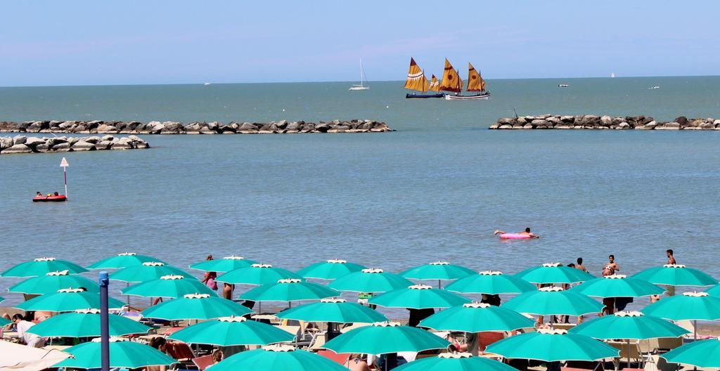 Miami Suite Hotel Bellaria-Igea Marina Exteriör bild