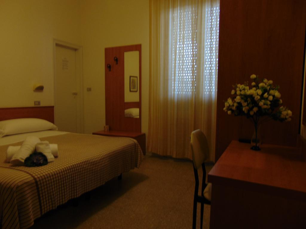 Miami Suite Hotel Bellaria-Igea Marina Exteriör bild